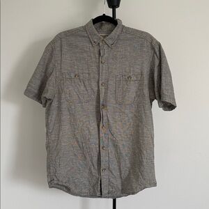 Duluth Trading Co Men's Casual Gray Button-Down Shirt